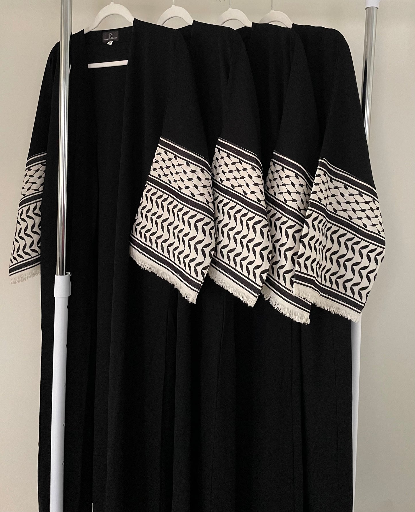 Kuffiyeh Abaya