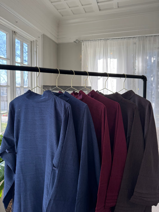 Burgundy Defined Abaya